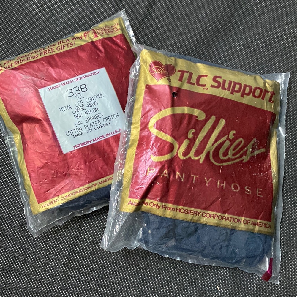 Navy Silkies Women's total leg control (2Pair Pack) large. NWNT